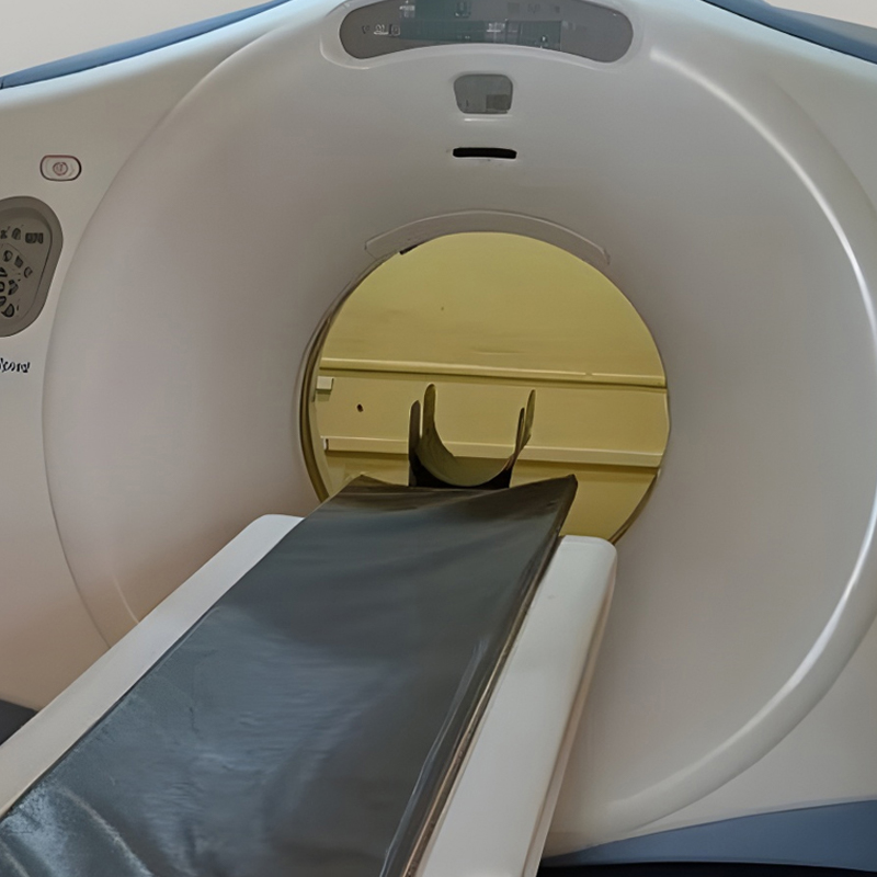 Refurbished GE Light Speed Plus 4 Slice CT Scanner